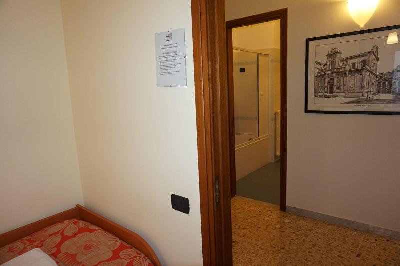 B&B Piazza 300Mila Lecce Buitenkant foto