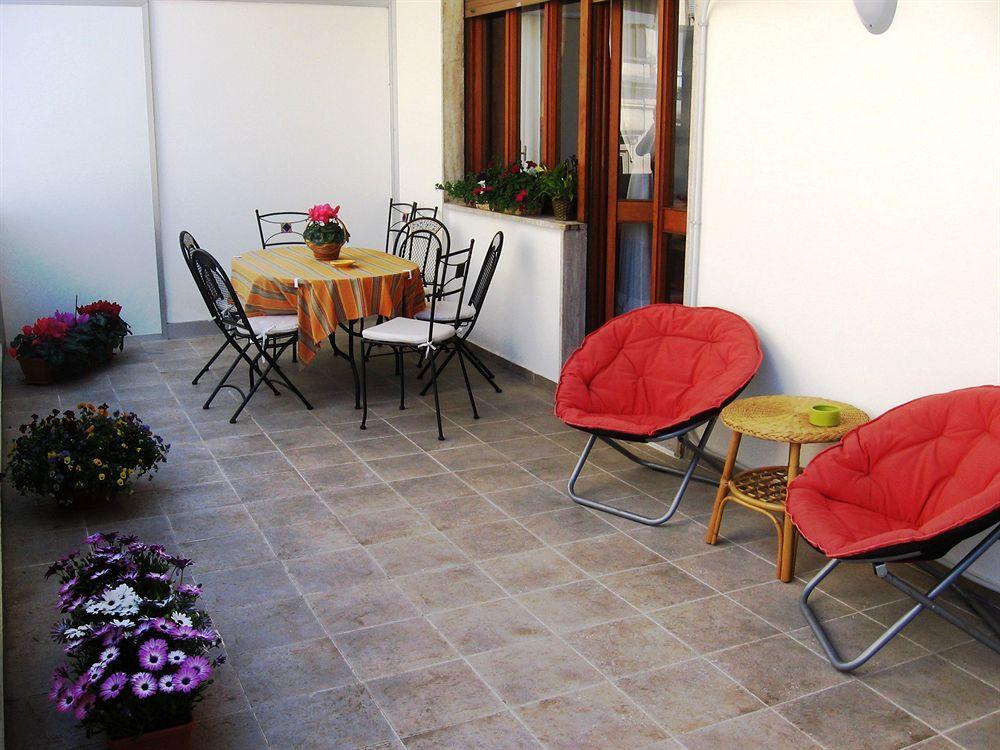 B&B Piazza 300Mila Lecce Buitenkant foto