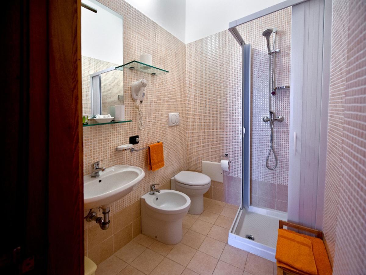 B&B Piazza 300Mila Lecce Buitenkant foto