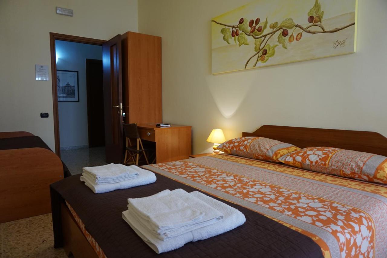 B&B Piazza 300Mila Lecce Kamer foto