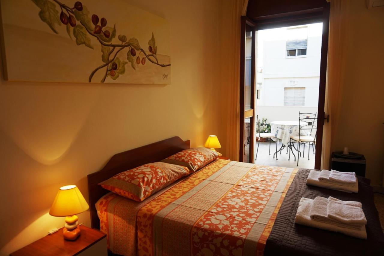B&B Piazza 300Mila Lecce Buitenkant foto