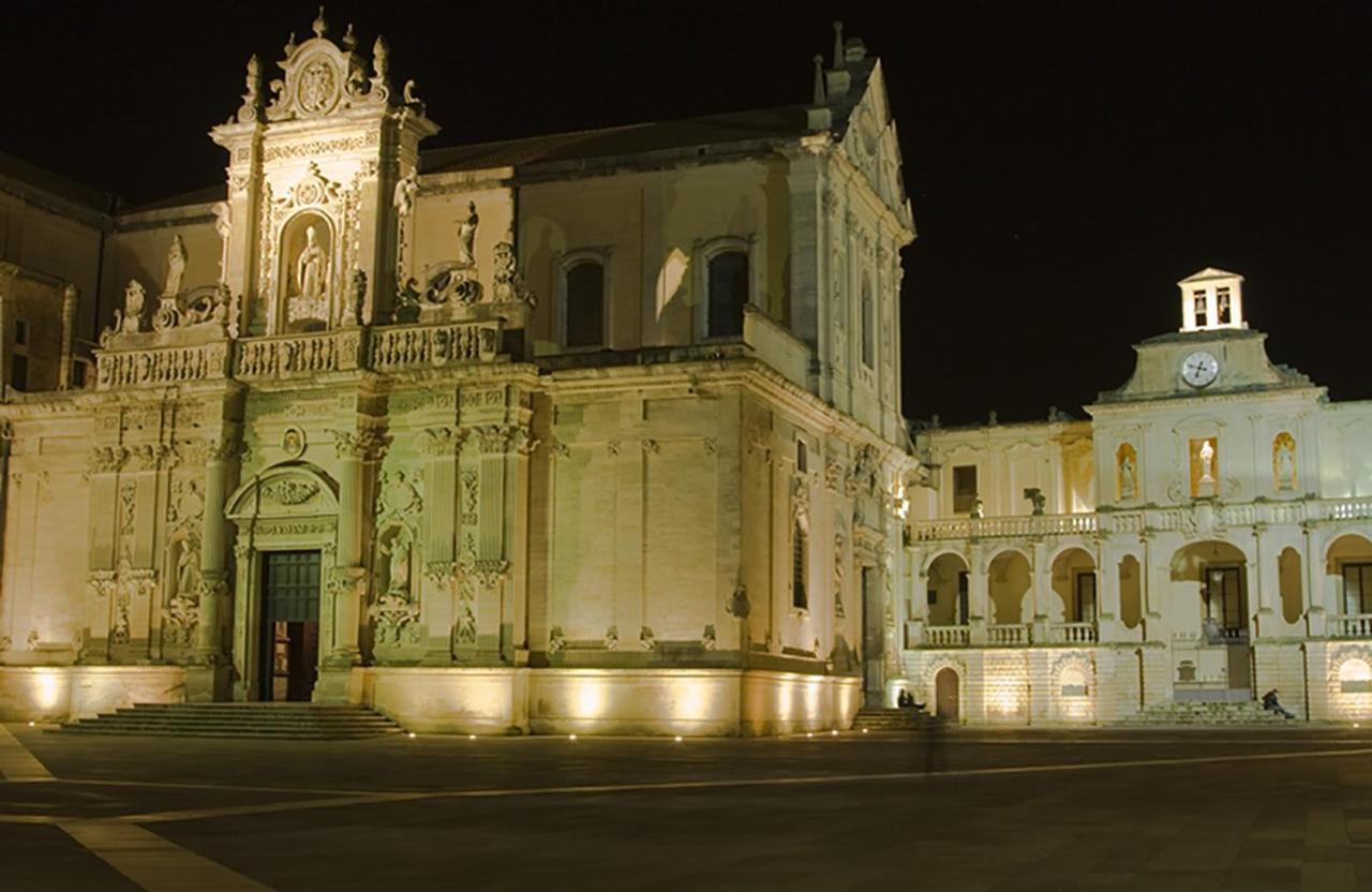 B&B Piazza 300Mila Lecce Buitenkant foto