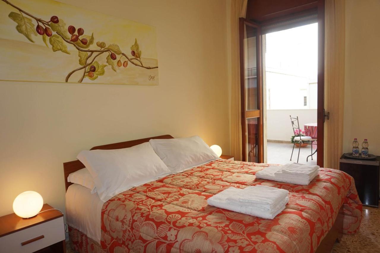B&B Piazza 300Mila Lecce Kamer foto